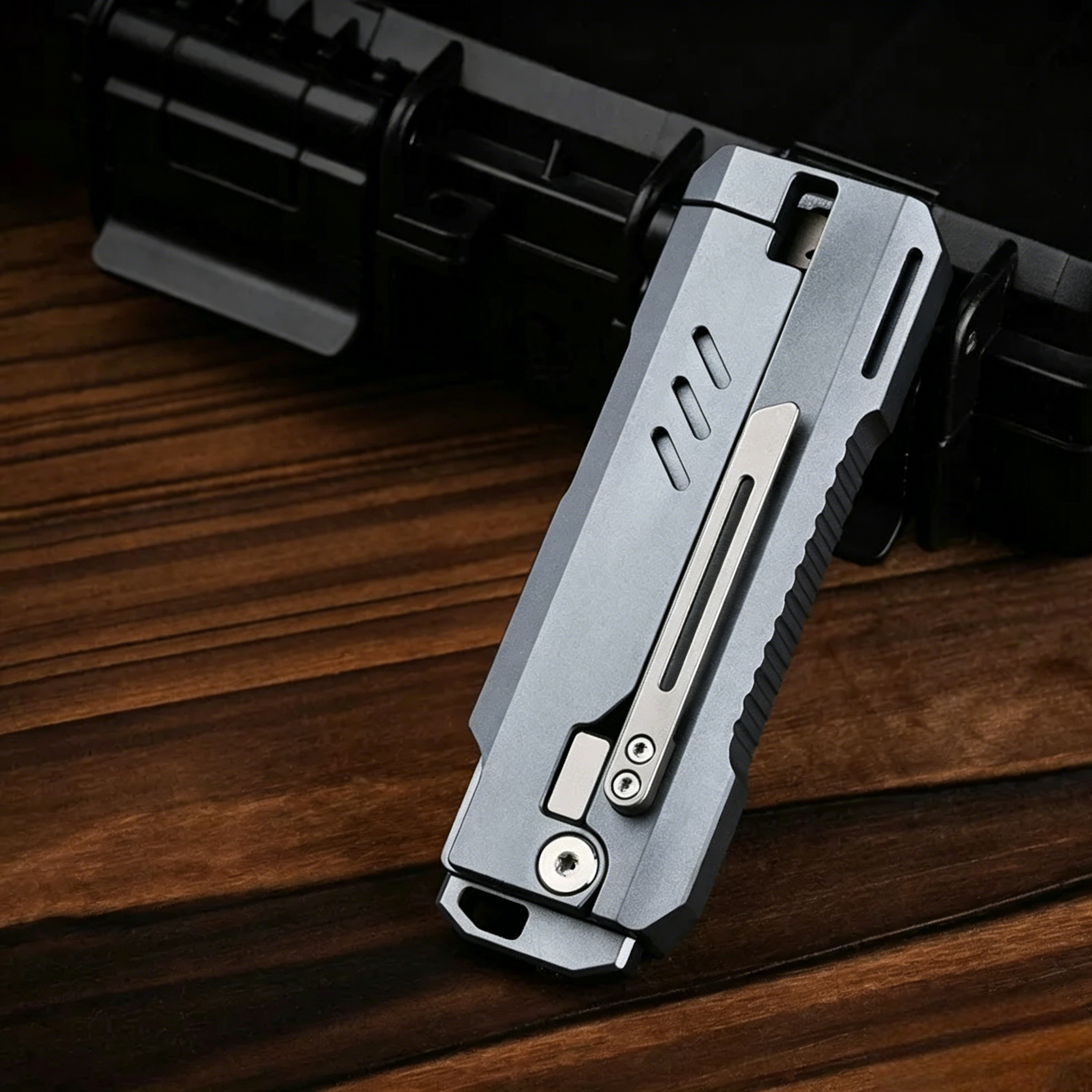 The JetFlick - Innovative Titanium Knife with Unique Opening - Image 5