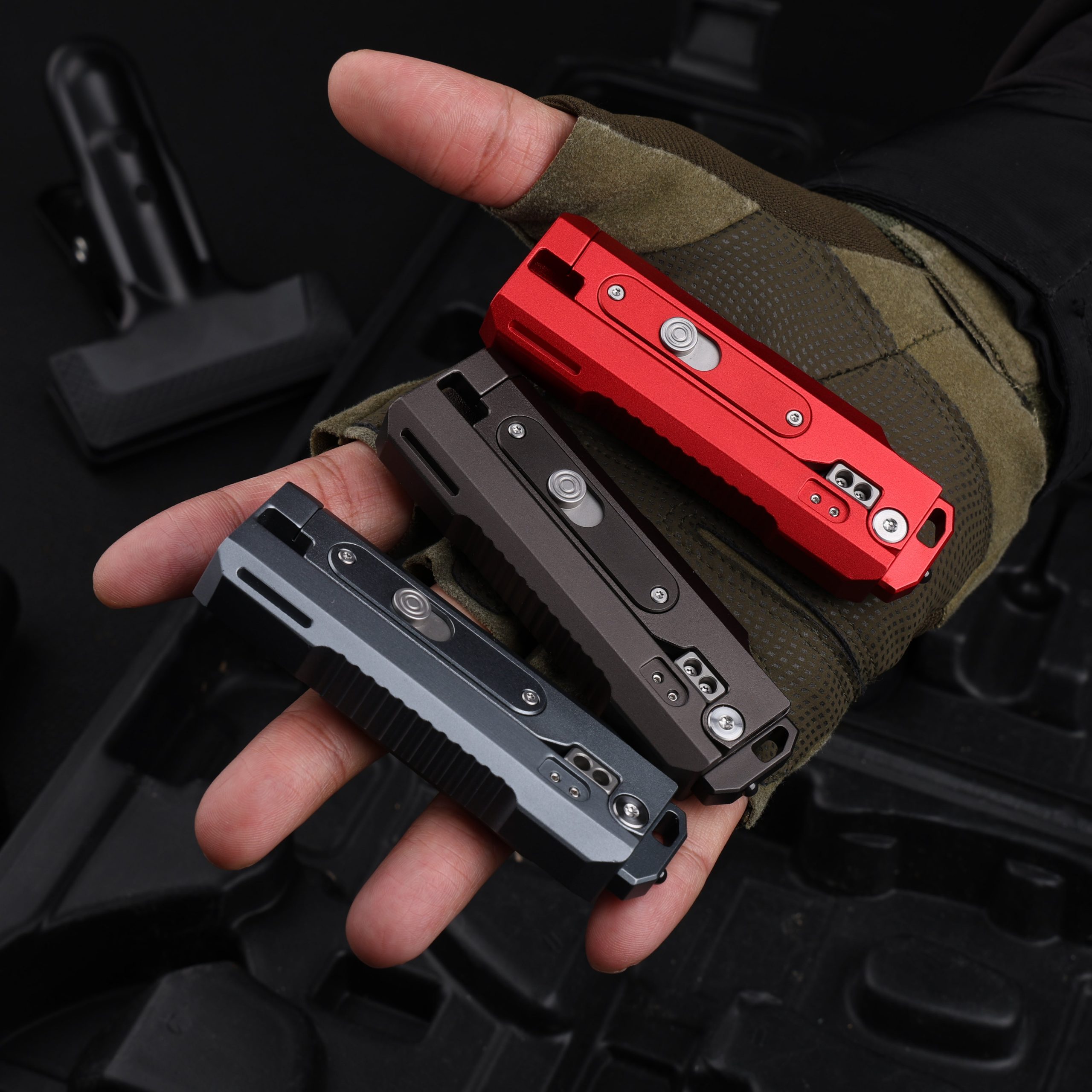 The JetFlick - Innovative Titanium Knife with Unique Opening - Image 10